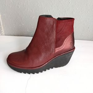 Fly London Wedged Boots SZ Euro 38 Sz7